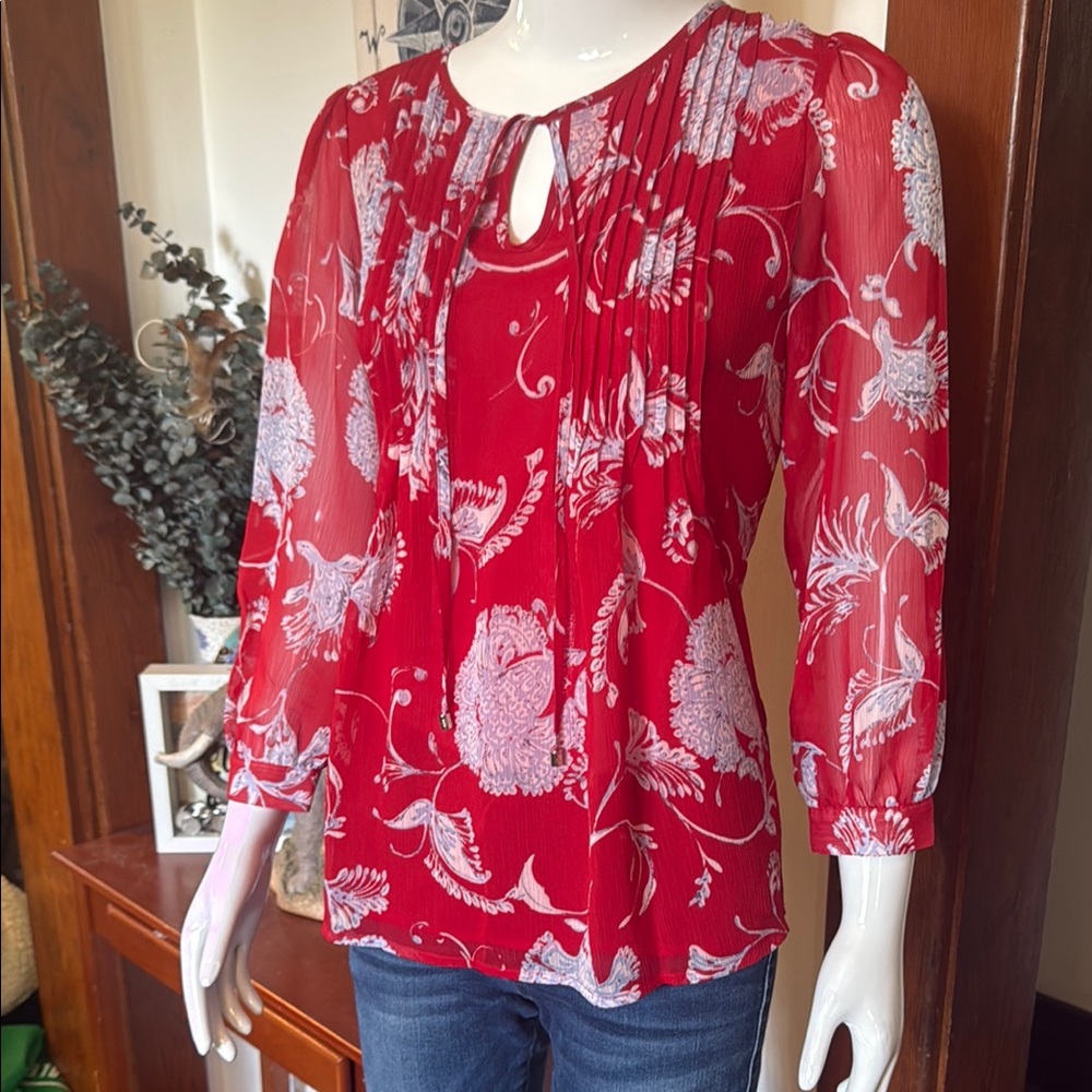 NWT Tommy Hilfiger size xS Red Floral Women's Top sheer